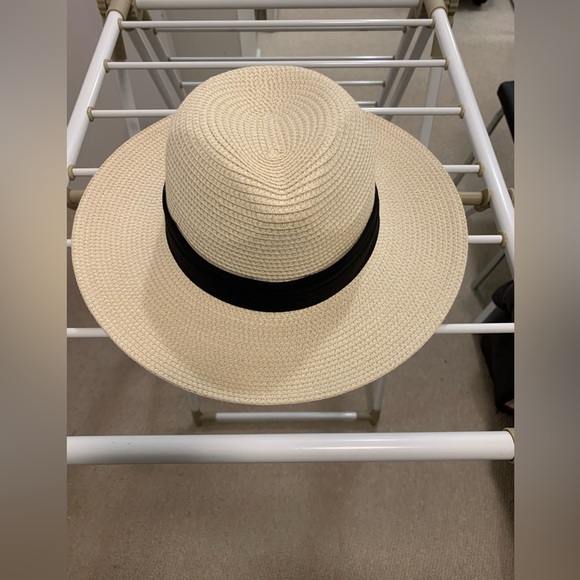 Hat - Picture 1 of 3